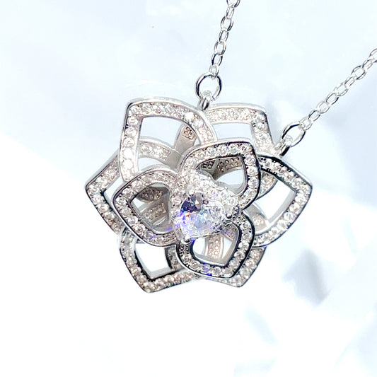 Hollow Rose Necklace