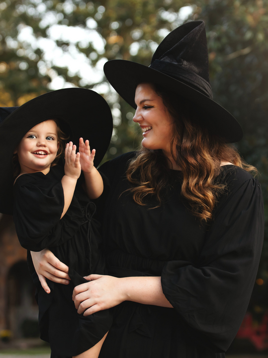 Black velvet hat